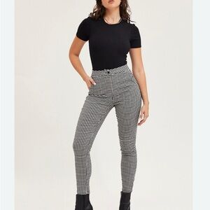 Zara Black and White Houndstooth Pants